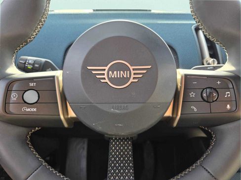Certified 2025 MINI Cooper Countryman S AWD/4WD image 30