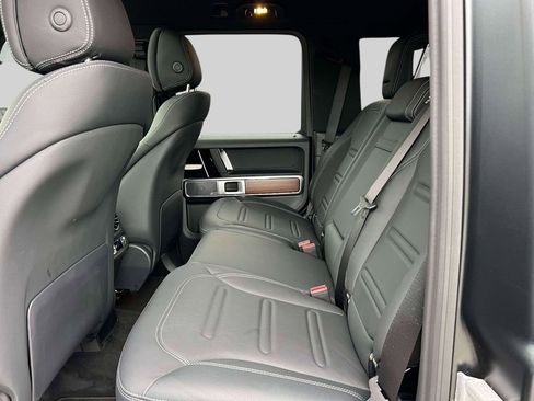 Used 2024 Mercedes-Benz G 550 image 12