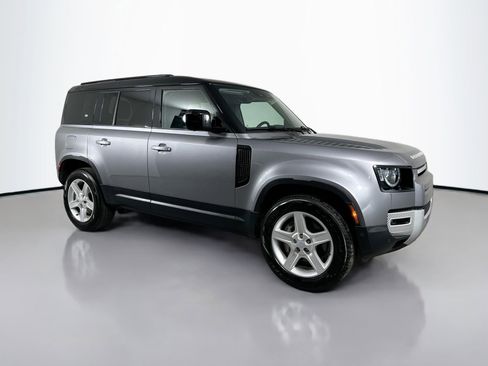 Certified 2023 Land Rover Defender 110 SE image 3