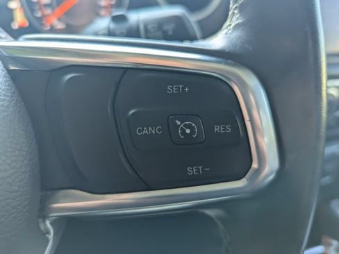Used 2020 Jeep Wrangler Unlimited Sahara AWD/4WD image 23