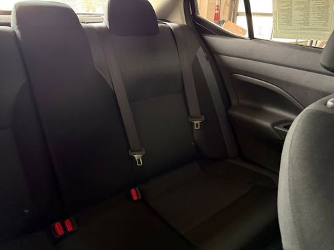 Used 2025 Nissan Versa SV FWD image 37