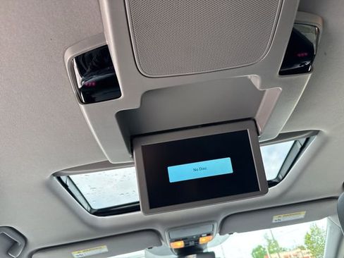 Used 2024 Honda Odyssey Touring image 18