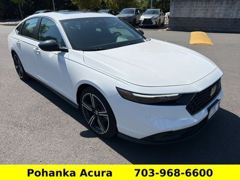 Used 2025 Honda Accord Sport image 1