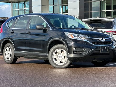 Used 2016 Honda CR-V LX image 2