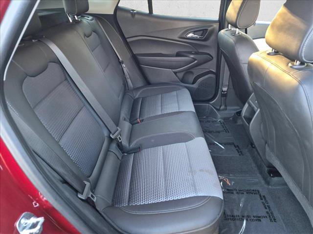 Used 2025 Chevrolet Trax LT w/ LT Convenience Package FWD image 24