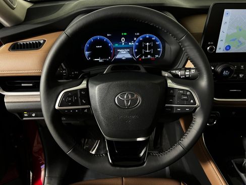 Used 2026 Toyota Grand Highlander AWD image 16
