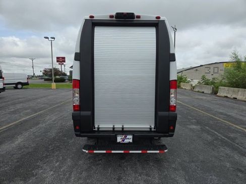 Used 2024 RAM ProMaster 3500 w/ Delivery Van Package image 4