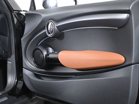 Certified 2022 MINI Cooper S image 30