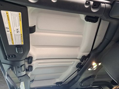 Used 2023 Jeep Gladiator Rubicon w/ LED Lighting Group image 14