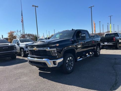 New 2026 Chevrolet Silverado 2500 LT w/ All Star Edition image 7