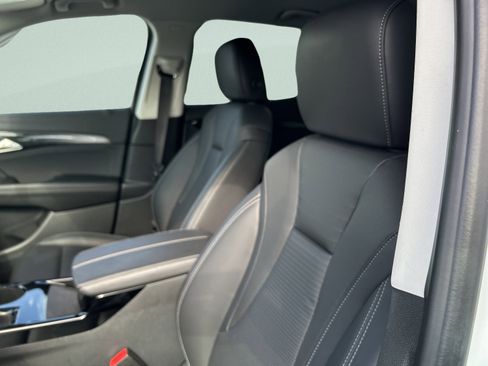 Used 2024 Buick Envision Preferred image 11