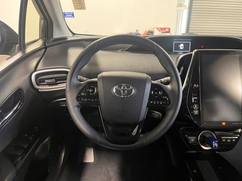 Used 2022 Toyota Prius Prime Limited image 21