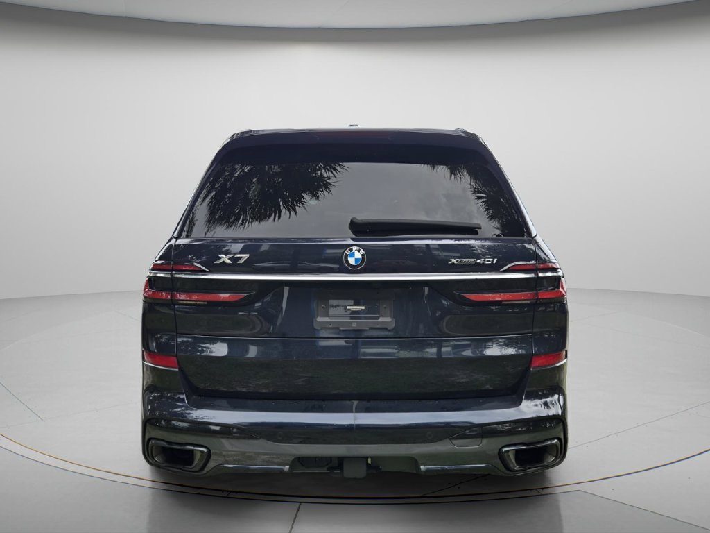 Used 2023 BMW X7 xDrive40i w/ M Sport Package AWD/4WD image 6