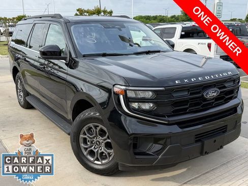 Used 2025 Ford Expedition Max Active AWD/4WD image 3