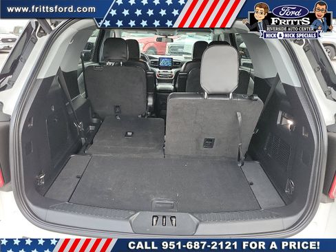 Certified 2022 Ford Explorer XLT w/ Equipment Group 202A image 17