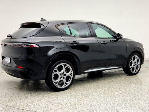 Used 2024 Alfa Romeo Tonale Ti w/ Premium Interior Package image 5