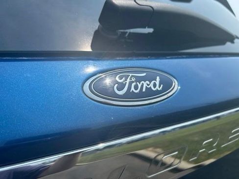 Used 2021 Ford Explorer XLT w/ Equipment Group 202A AWD/4WD image 49