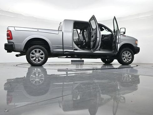 Used 2024 RAM 2500 Limited AWD/4WD image 53