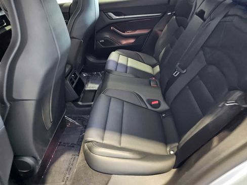 New 2025 Porsche Taycan image 19