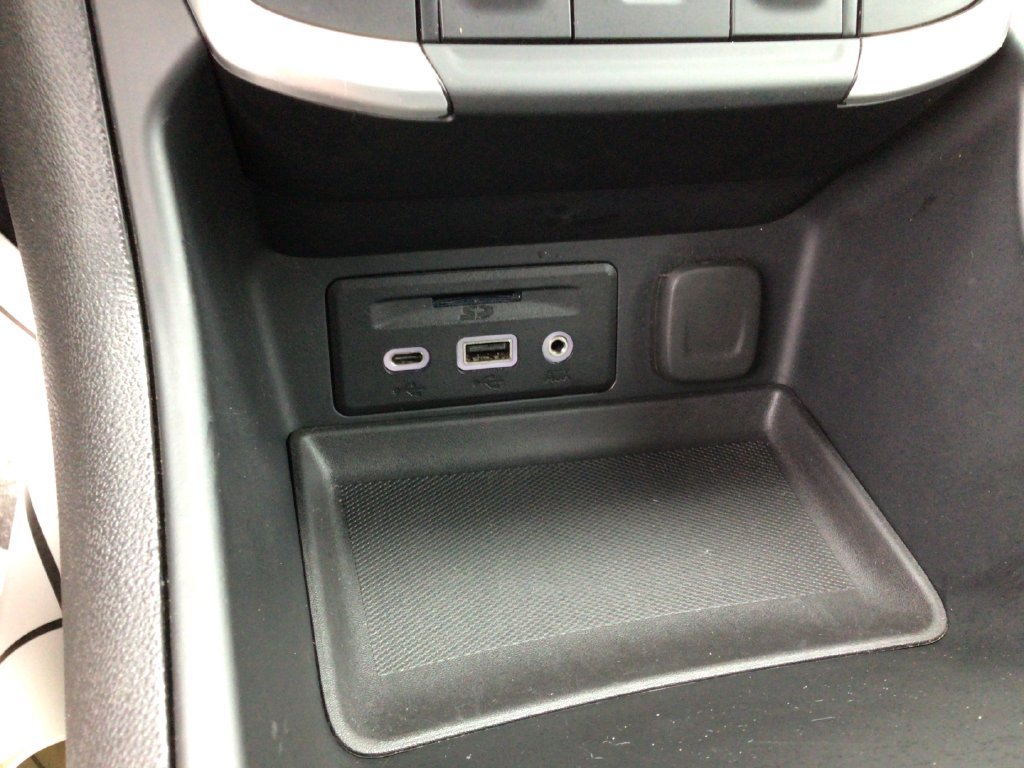 Used 2024 GMC Terrain SLT AWD/4WD image 34