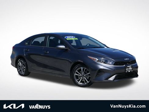 Used 2023 Kia Forte LXS FWD image 1