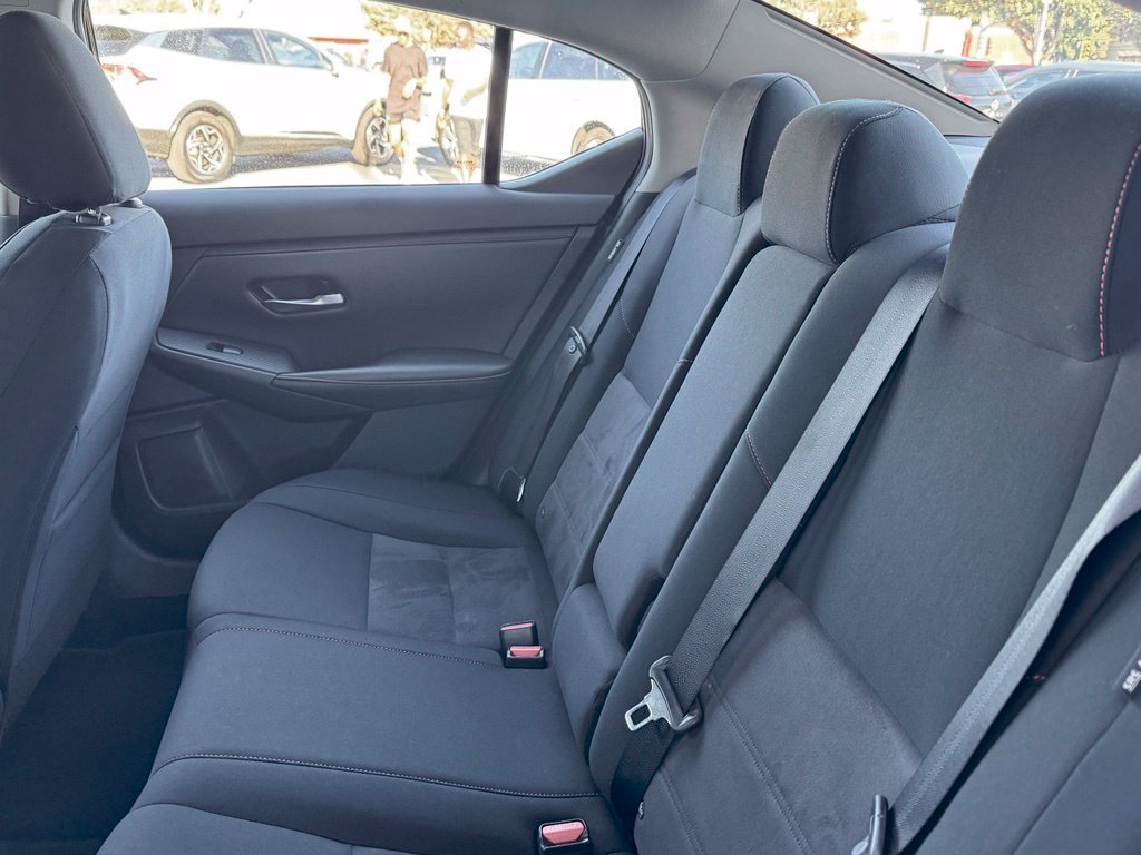 Used 2025 Nissan Sentra SR FWD image 16