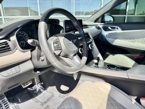 Used 2022 Genesis G70 3.3T RWD image 34