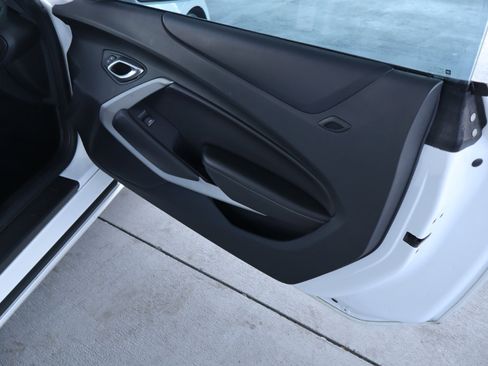 Used 2018 Chevrolet Camaro LT w/ RS Package image 35