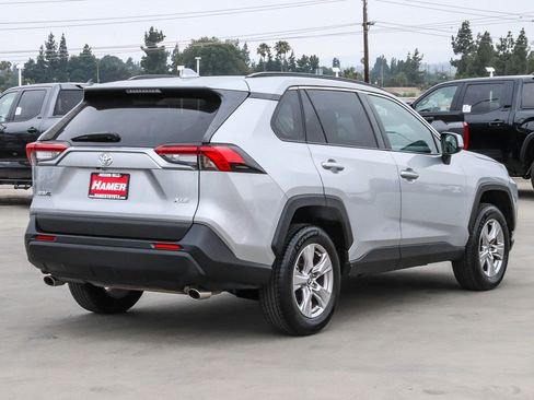 Certified 2022 Toyota RAV4 XLE w/ Convenience Package FWD image 7