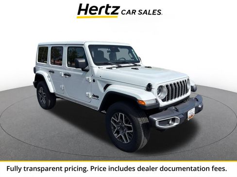 Used 2025 Jeep Wrangler Unlimited Sahara AWD/4WD image 1