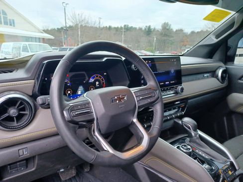 Used 2024 Chevrolet Colorado ZR2 w/ ZR2 Bison Edition image 8