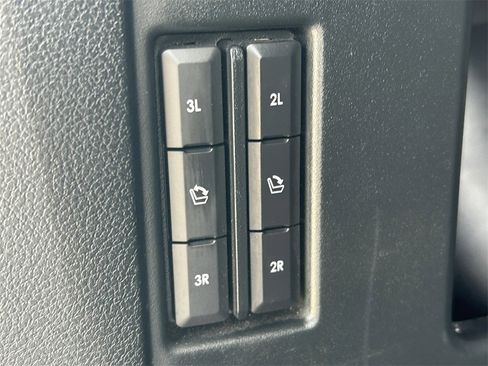 Used 2021 Lincoln Navigator Reserve w/ Luxury Package image 13