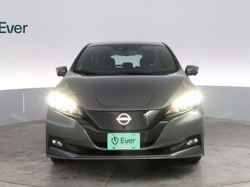 Used 2024 Nissan Leaf SV Plus image 3