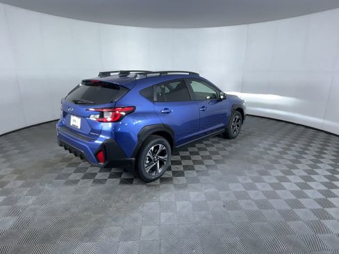 Used 2025 Subaru Crosstrek 2.0i Premium w/ Crosstrek Mirror Package image 8
