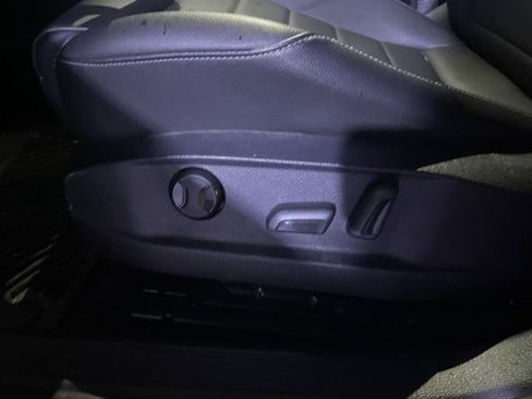 Used 2018 Volkswagen Golf SEL image 13