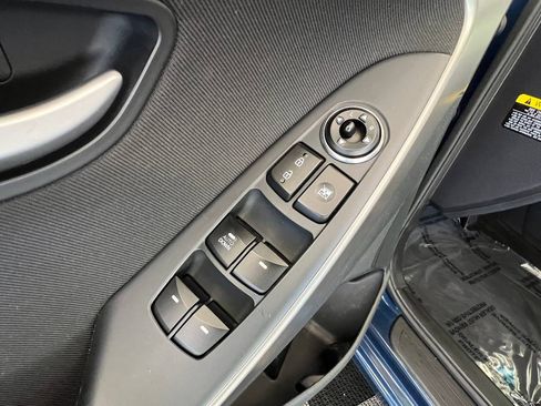 Used 2016 Hyundai Elantra GT image 23