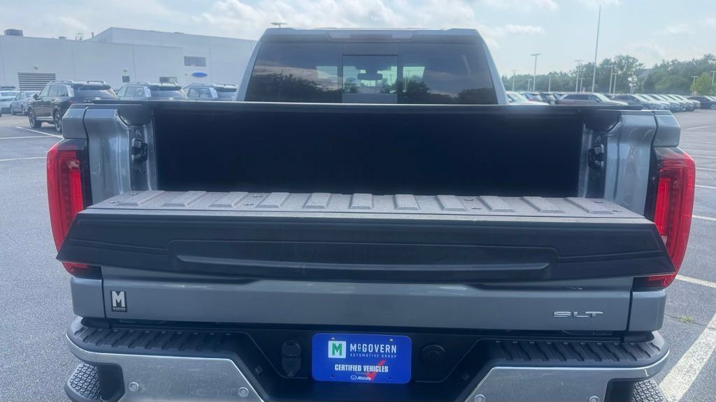 Used 2020 GMC Sierra 1500 SLT w/ SLT Premium Plus Package AWD/4WD image 10