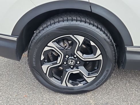Used 2018 Honda CR-V Touring image 4