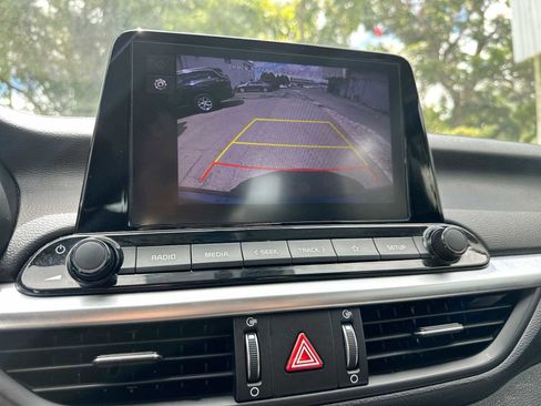 Used 2023 Kia Forte LXS image 22