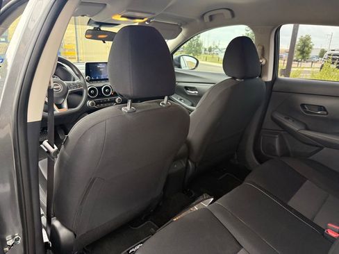 Used 2025 Nissan Sentra SV FWD image 9