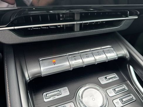 New 2026 Lincoln Nautilus Reserve w/ Jet Appearance Package AWD/4WD image 18
