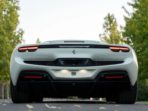 Used 2023 Ferrari 296 GTS image 69