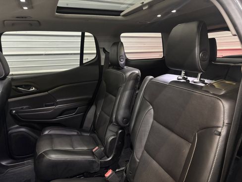 Used 2019 GMC Acadia SLT image 22