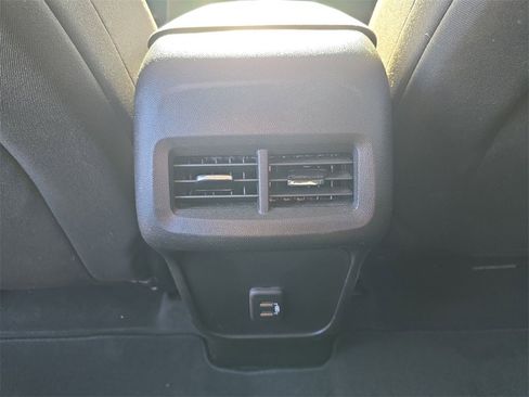 Used 2020 Chevrolet Equinox LT image 22