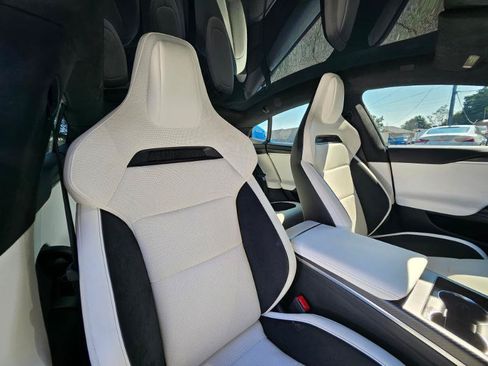 Used 2024 Tesla Model S Plaid AWD/4WD image 61