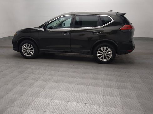 Used 2017 Nissan Rogue S w/ S Family Package FWD image 3