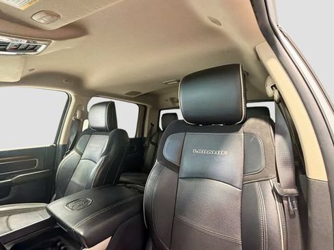 Used 2022 RAM 2500 Laramie AWD/4WD image 18