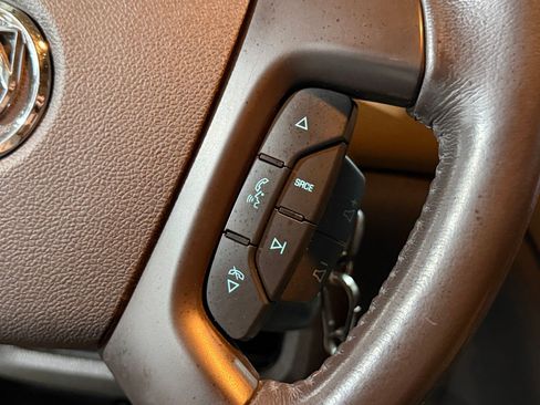 Used 2014 Buick Enclave Premium FWD image 30