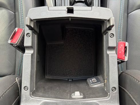 Used 2021 Jeep Wrangler Unlimited Rubicon 4xe w/ Cold Weather Group AWD/4WD image 42