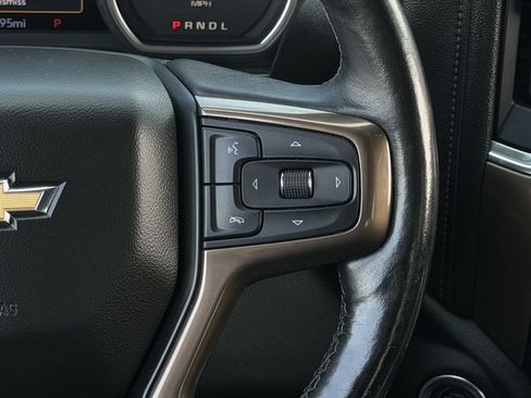 Used 2019 Chevrolet Silverado 1500 High Country w/ Technology Package AWD/4WD image 25